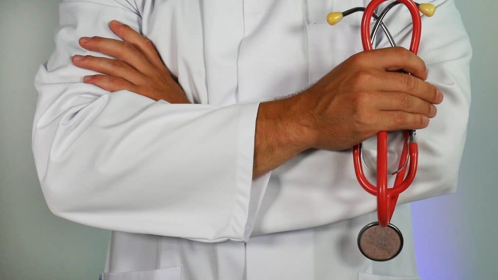 Orthopedic doctor in torrance goes over treatment options for patients in pain